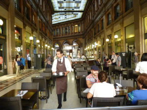 Rome italiabound.com gratuities waiter